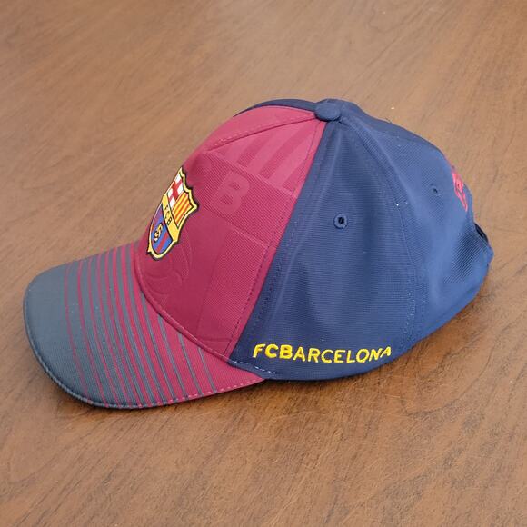 FC Barcelona Hat Cap Football Soccer FCB Red Maroon / Navy Blue, new, no tags - Picture 8 of 10